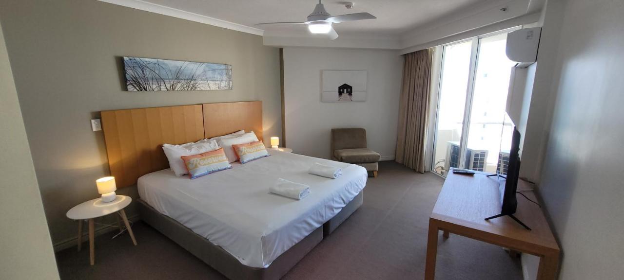 Apr Private Suites Moroccan By The Beach Gold Coast Exterior foto